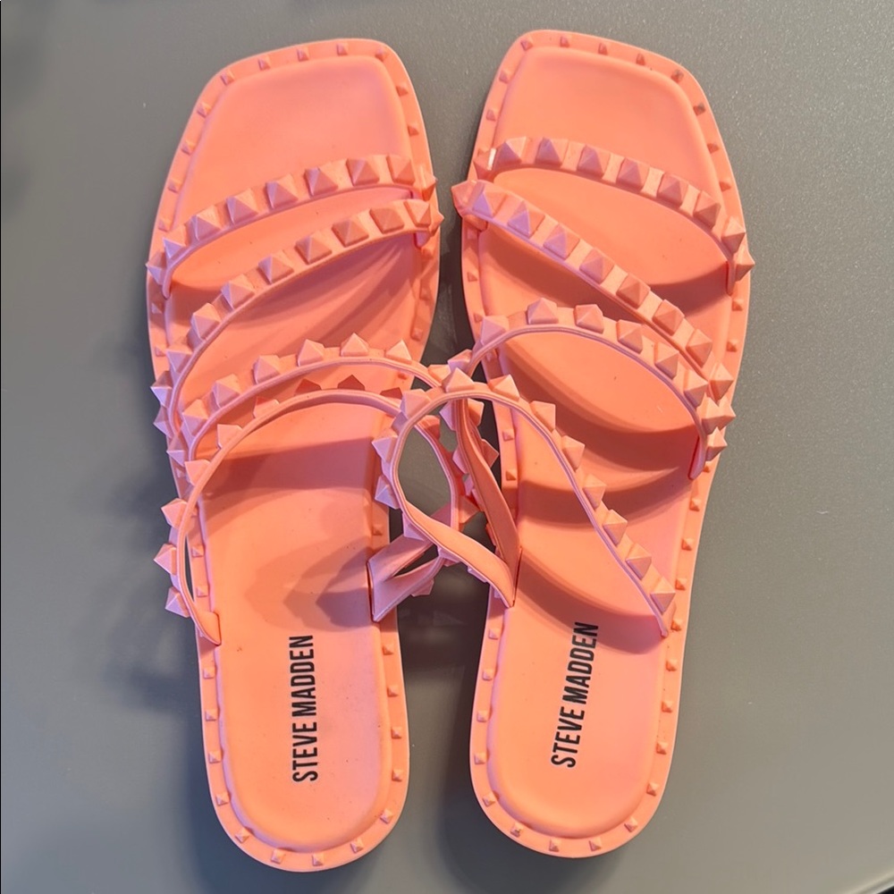 Steve Madden coral Studded Women's Sandals